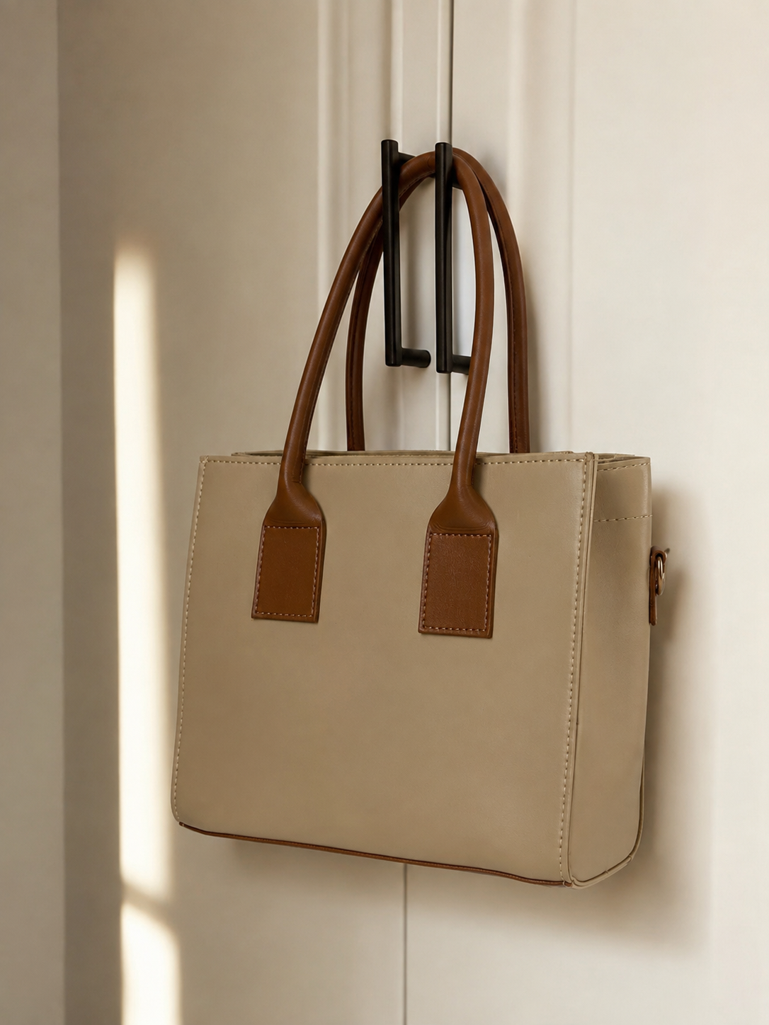 Subtle - Beige