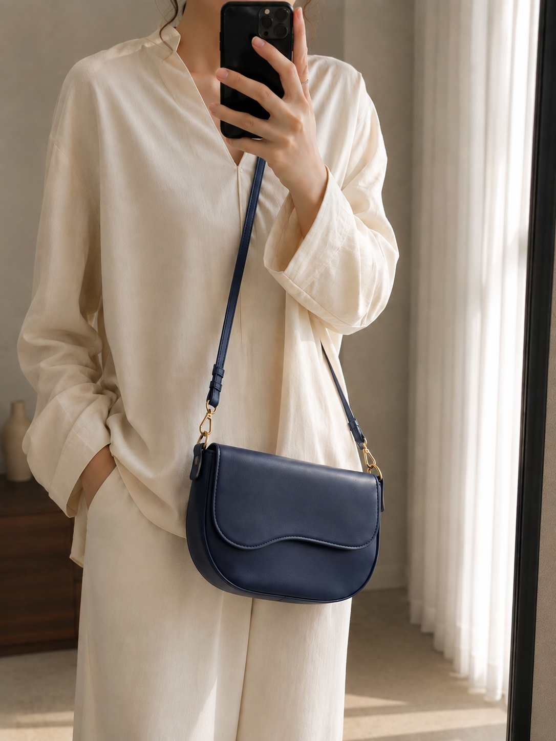 Hazel - Blue
